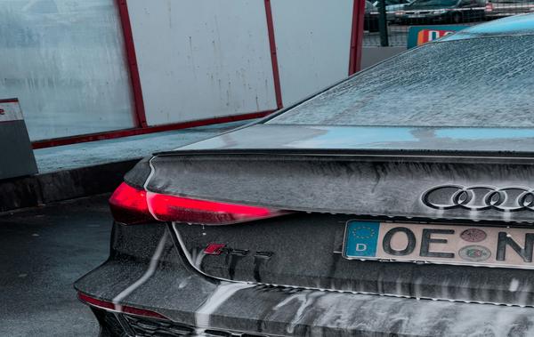 L'aventure avec Luxury Paris Transfer : Un chauffeur privé à Paris au service des voyageurs VIP